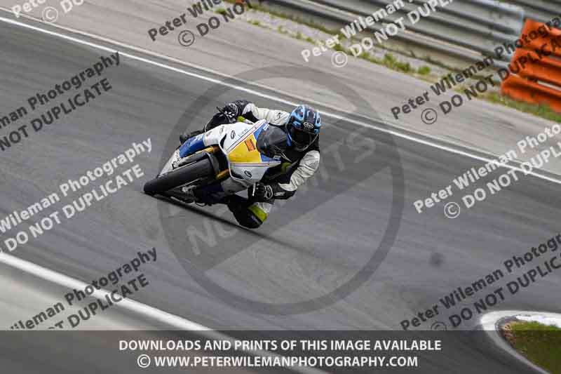 cadwell no limits trackday;cadwell park;cadwell park photographs;cadwell trackday photographs;enduro digital images;event digital images;eventdigitalimages;navarra;no limits trackdays;peter wileman photography;racing digital images;trackday digital images;trackday photos